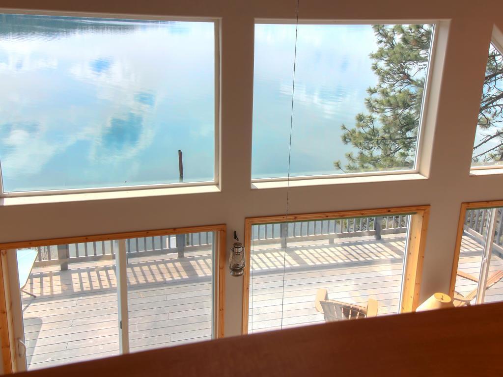 Beautiful Lake Coeur D'Alene Cabin On The Bay Mica Bagian luar foto