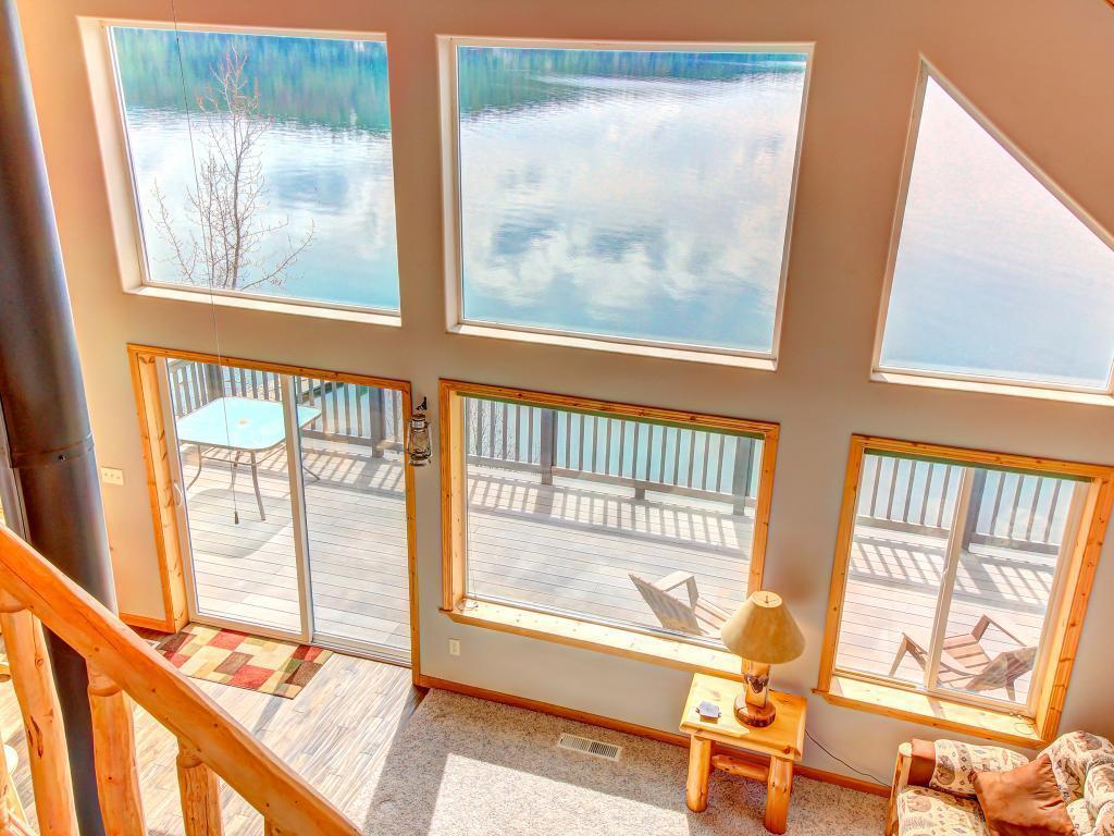 Beautiful Lake Coeur D'Alene Cabin On The Bay Mica Bagian luar foto