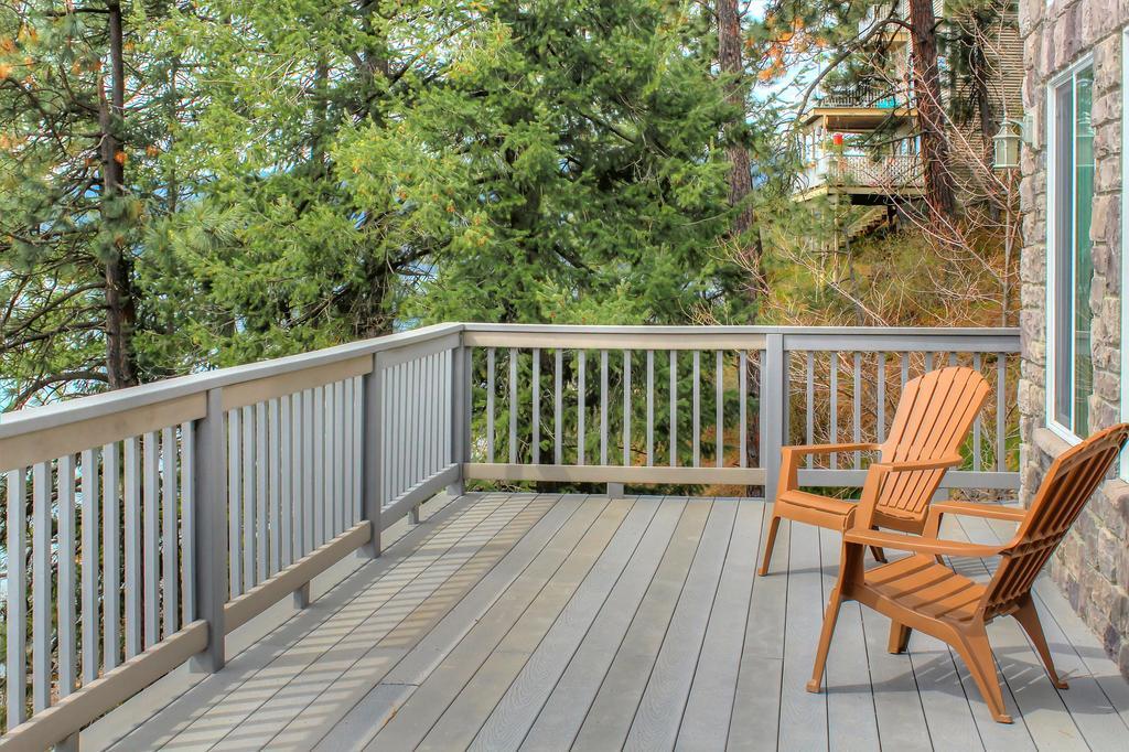 Beautiful Lake Coeur D'Alene Cabin On The Bay Mica Bagian luar foto